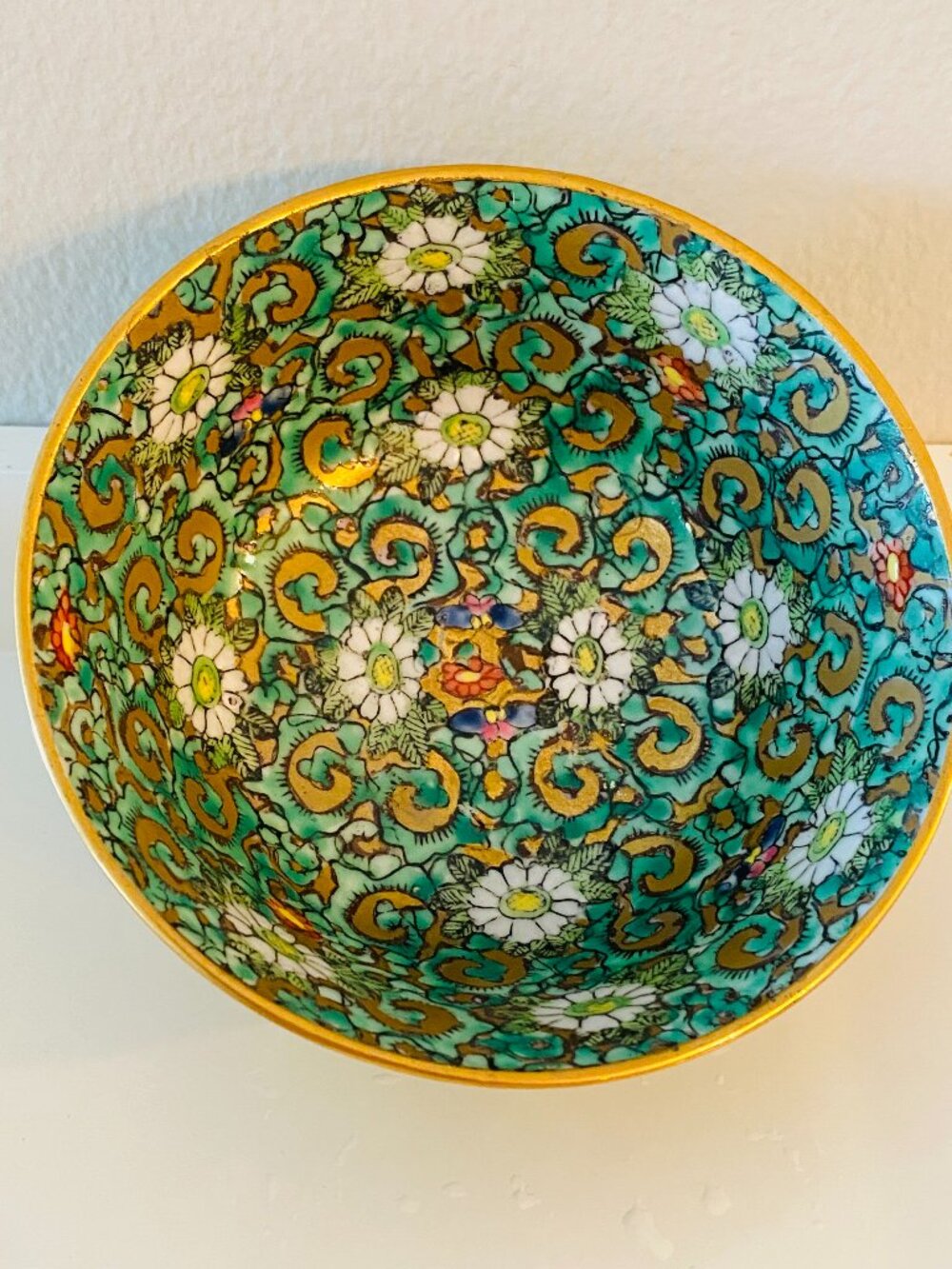 Vintage 1930 Japanese 24 K Gold Moriage Hand Enameled Porcelain Bowl Collectible